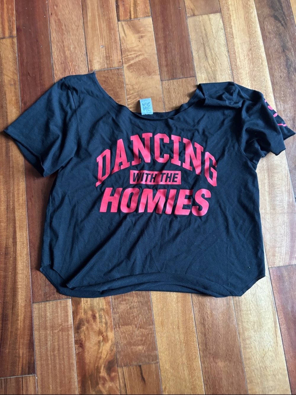 Zumba Black Crop Tee 'DANCING WITH THE HOMIES' - Red Lettering